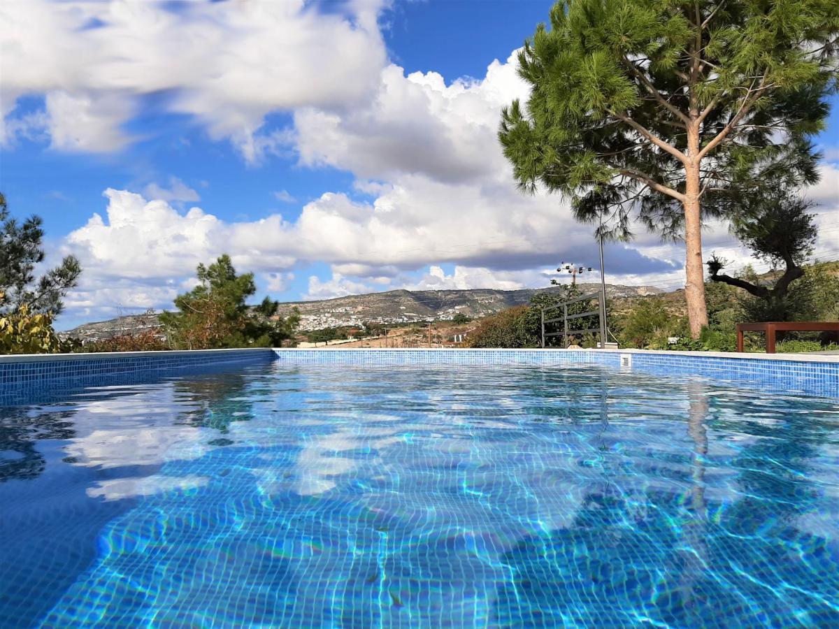 Villa Gavriel - Peyia Villa With Breathtaking Sea View, Peyia Villa With Private Pool, Secluded, Huge Outdoor Space, Mountain Views Eksteriør billede